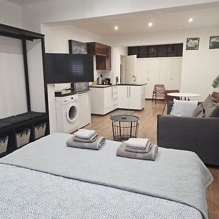 City Center Apartments 파포스 외부 사진