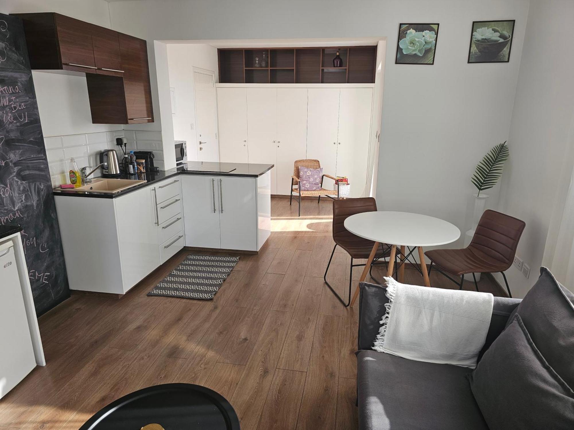 City Center Apartments 파포스 외부 사진