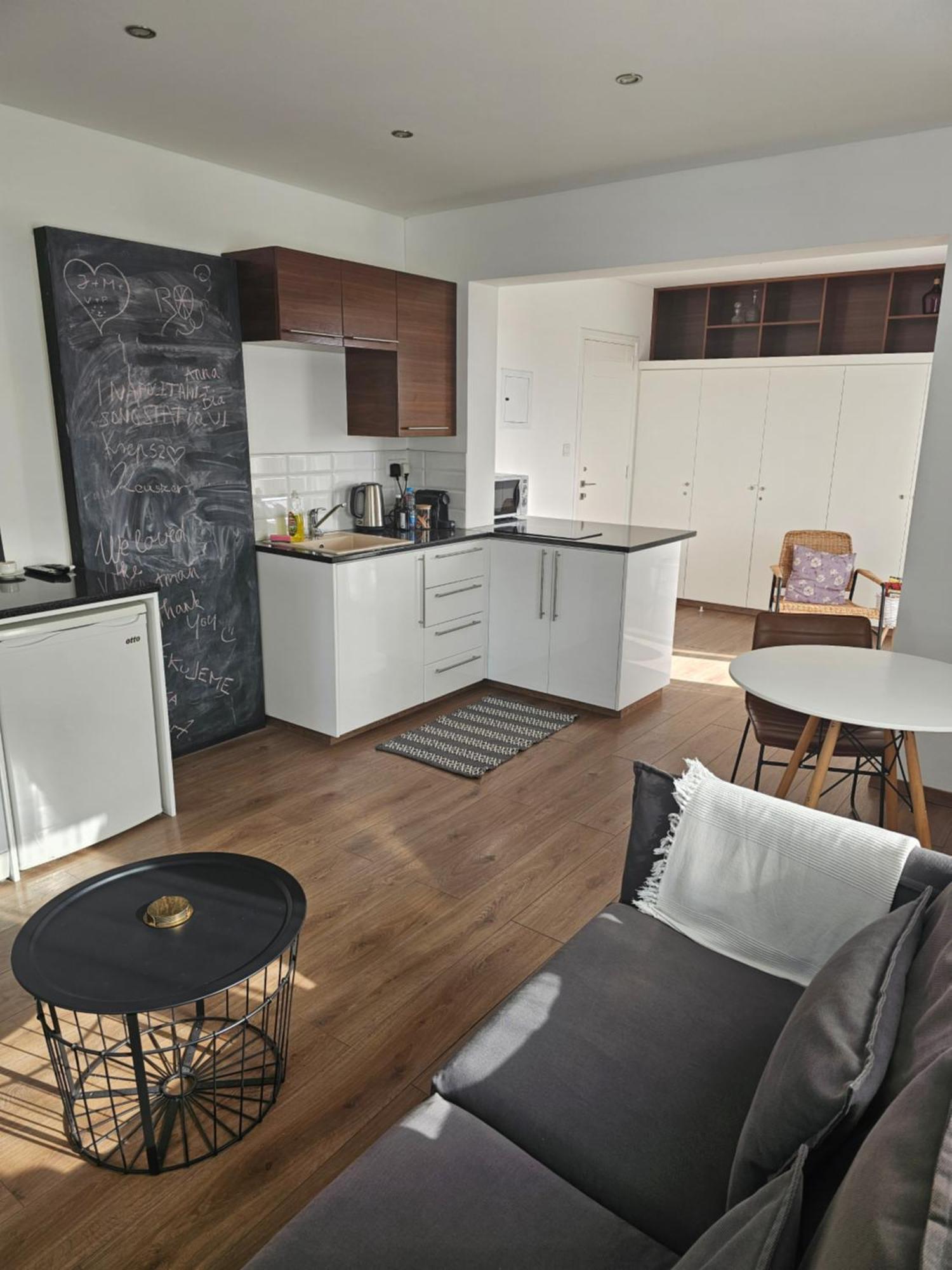 City Center Apartments 파포스 외부 사진
