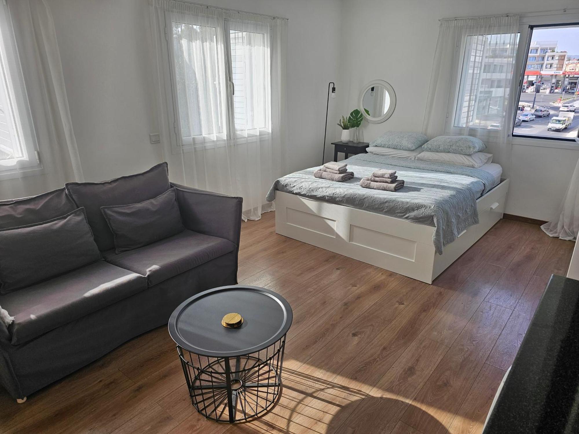 City Center Apartments 파포스 외부 사진